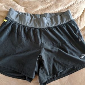 Brooks Lined Running Shorts (Women's Large/10-12)